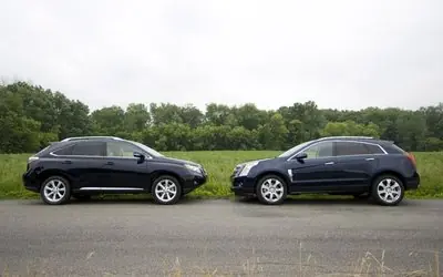 Cadillac SRX и Lexus RX 350. Вид сбоку